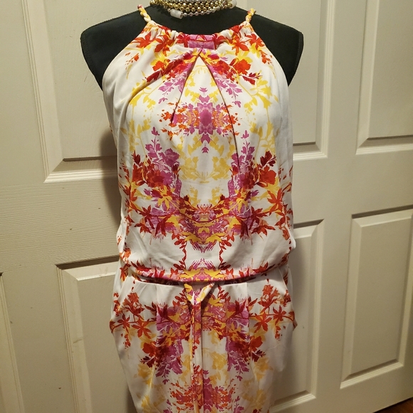 Dress - Picture 1 of 3